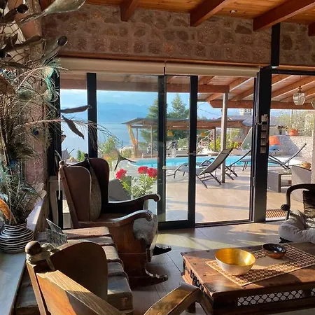 Magical View, Asproneri, * Kamena Vourla