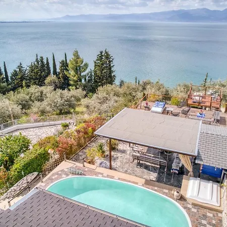 Magical View, Asproneri, Appartement