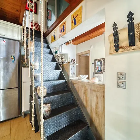 Magical View, Asproneri,