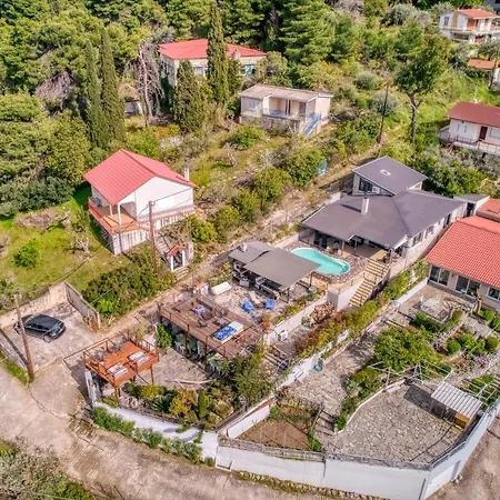 Magical View, Asproneri,