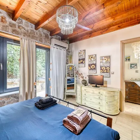 Magical View, Asproneri, Apartment *