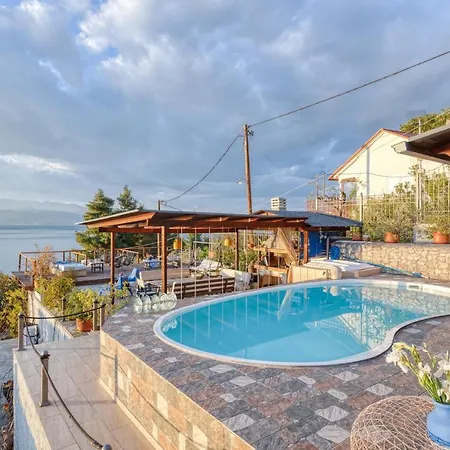 Magical View, Asproneri, Appartement