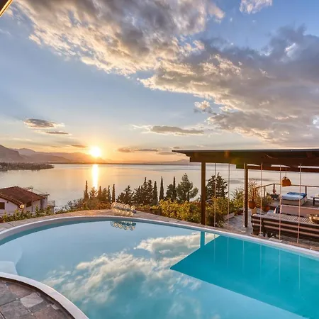 Magical View, Asproneri, Apartman Kaména Vúrla